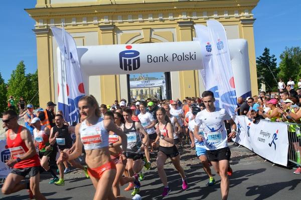 Białystok City Run 5K, Białystok City Run 5 km, Poland Running Photo, www.swim.by, Białystok Półmaraton 2018, Poland Running, City Run Białystok, Bialystok City Run, Białystok Bieg 5 km Foto, Полумарафон Белосток Фото, EMG Sport, Бег в Белостоке, Белосток бег полумарафон, Swim.by