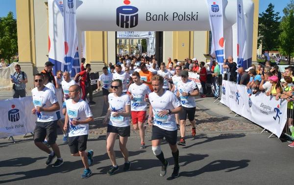 Białystok City Run 5K, Białystok City Run 5 km, Poland Running Photo, www.swim.by, Białystok Półmaraton 2018, Poland Running, City Run Białystok, Bialystok City Run, Białystok Bieg 5 km Foto, Полумарафон Белосток Фото, EMG Sport, Бег в Белостоке, Белосток бег полумарафон, Swim.by