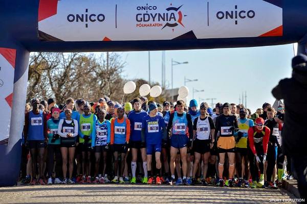 ONICO Gdynia Half Marathon 2018 Gdynia Half Marathon 2018, Gdynia Half Marathon Photo, www.swim.by, Gdynia Marathon Photo, Poland Running, Gdynia Half Marathon Pictures, Gdynia Półmaraton Fotorelacja, Gdynia Półmaraton Zdjęcia, Swim.by
