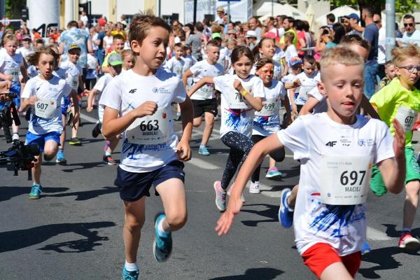 Junior City Run 2018 Junior City Run 2018, Poland Running Foto, www.swim.by, Białystok Półmaraton, Poland Running, Białystok Junior City Run, Białystok Junior City Run Foto, Полумарафон Белосток Фото, Swim.by