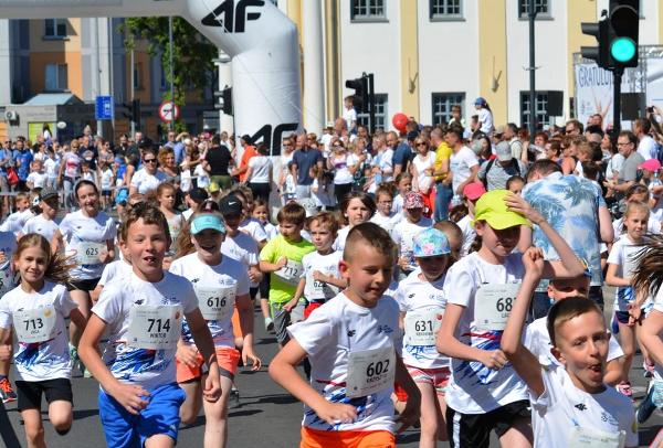 Junior City Run 2018 Junior City Run 2018, Poland Running Foto, www.swim.by, Białystok Półmaraton, Poland Running, Białystok Junior City Run, Białystok Junior City Run Foto, Полумарафон Белосток Фото, Swim.by