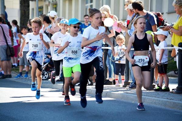 Junior City Run 2018 Junior City Run 2018, Poland Running Foto, www.swim.by, Białystok Półmaraton, Poland Running, Białystok Junior City Run, Białystok Junior City Run Foto, Полумарафон Белосток Фото, Swim.by