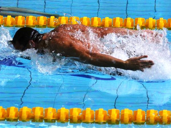 Andrzej Waszkewicz | Тренажёр-эспандер Long Safety Cord от Mad Wave Andrzej Waszkewicz butterfly swimming, Long Safety Cord Mad Wave