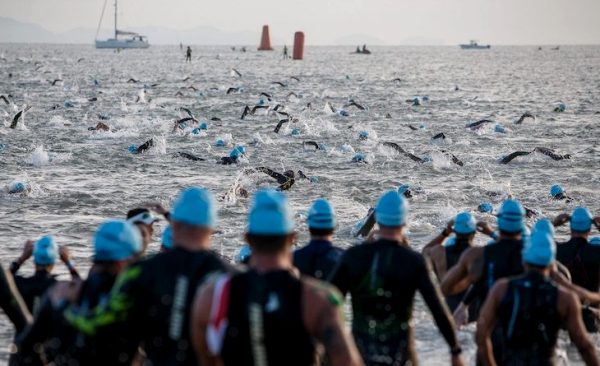 Enea IRONMAN 70.3 Gdynia powered by Herbalife Легкоатлет Роберт Корженёвски, пловец Павел Корженёвски, кто победит в триатлоне, пловец или легкоатлет, пловец или бегун, кто лучше в триатлоне, Swim.by