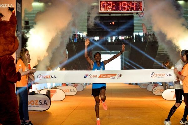 DOZ Marathon Lodz 2018 Ethiopian runners, DOZ Marathon Lodz 2018, Maraton Łódź, Poland Running, www.swim.by, Polish marathon, Półmaraton Łódź 2018, Half Marathon Lodz, Swim.by