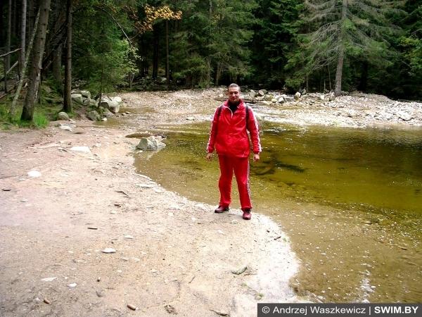 Горное озеро глубина