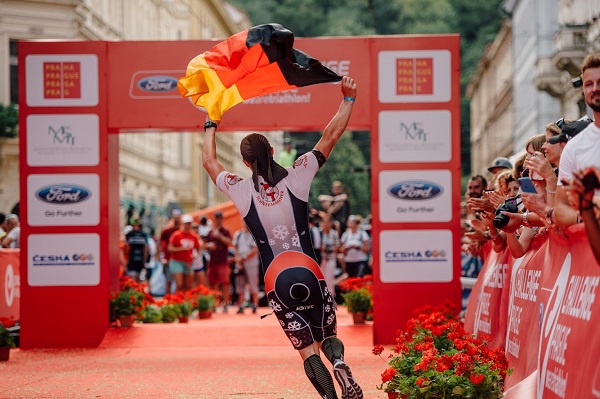 FORD Challenge Prague Triathlon 2018 Javier Gomez, Katrien Verstuyft, Challenge Prague Triathlon 2018, www.swim.by, Challenge Triathlon, Challenge Prague, Swim.by