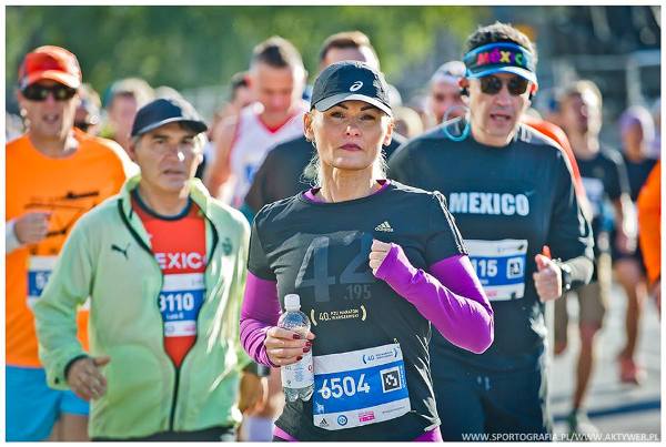 PZU Maraton Warszawski 2018 PZU Maraton Warszawski 2018, Marathon Warszawski 2018 Foto, www.swim.by, Maraton Warszawski Foto, Warsaw Marathon 2018 Foto, Варшавский Марафон Фото, Maraton Warszawski 2018 Zdjęcia, Swim.by