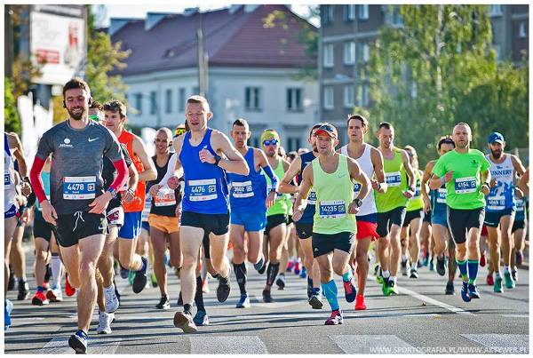 PZU Maraton Warszawski 2018 PZU Maraton Warszawski 2018, Marathon Warszawski 2018 Foto, www.swim.by, Maraton Warszawski Foto, Warsaw Marathon 2018 Foto, Варшавский Марафон Фото, Maraton Warszawski 2018 Zdjęcia, Swim.by