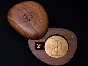 Дизайн медалей Олимпийских и Паралимпийских Игр 2016 Дизайн медалей Олимпийских и Паралимпийских Игр 2016