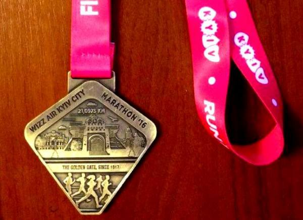 Kyiv Marathon 2016 Одиссей Дельянов, Kyiv Marathon 2016, медаль полумарафон в Киеве