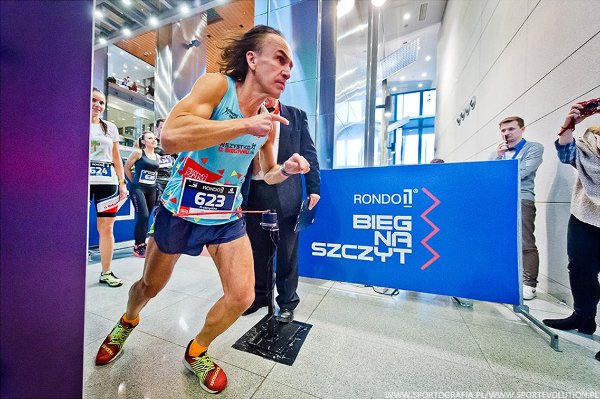 Rondo 1 Run Up 2018 Rondo 1 Run Up 2018, Poland Running, Bieg Na Szczyt Rondo 1, www.swim.by, Bieg Na Szczyt, stair climbing, Swim.by