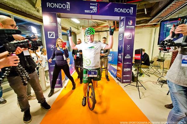 Rondo 1 Run Up 2018 Rondo 1 Run Up 2018, Poland Running, Bieg Na Szczyt Rondo 1, www.swim.by, Bieg Na Szczyt, stair climbing, Swim.by