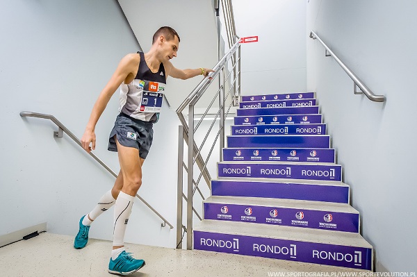RONDO 1 Run Up – Towerrunning European Championships 2020 RONDO 1 Run Up, RONDO 1 Run Up Warsaw, Bieg Na Szczyt Rondo 1, www.running.by, Stair Climbing Running, Towerrunning European Championships 2020, Running.by