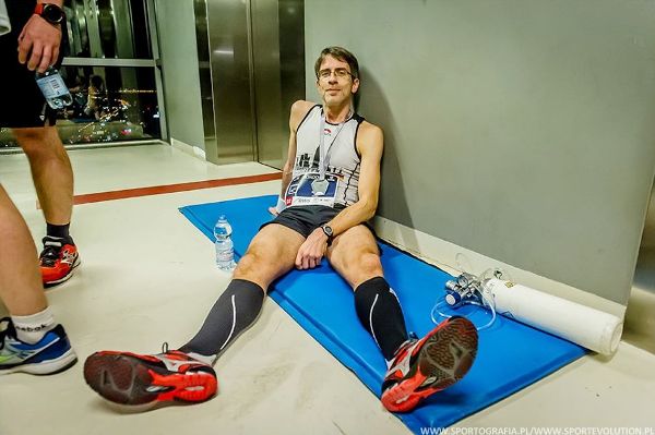 RONDO 1 Run Up – Towerrunning European Championships 2020 RONDO 1 Run Up, RONDO 1 Run Up Warsaw, Bieg Na Szczyt Rondo 1, www.running.by, Stair Climbing Running, Towerrunning European Championships 2020, Running.by