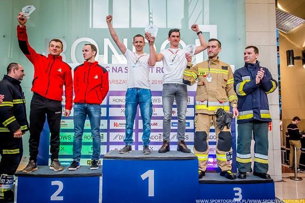 RONDO 1 Run Up – Towerrunning European Championships 2020 RONDO 1 Run Up, RONDO 1 Run Up Warsaw, Bieg Na Szczyt Rondo 1, www.running.by, Stair Climbing Running, Towerrunning European Championships 2020, Running.by