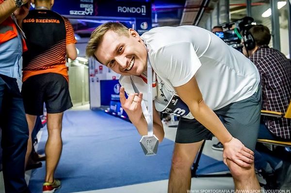 RONDO 1 Run Up – Towerrunning European Championships 2020 RONDO 1 Run Up, RONDO 1 Run Up Warsaw, Bieg Na Szczyt Rondo 1, www.swim.by, Stair Climbing Running, Towerrunning European Championships 2020, Swim.by