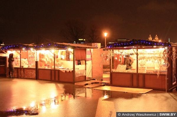 Andrzej Waszkewicz | New Year & Christmas in Belarus Новогодний базар и Рождественская ярмарка-распродажа Минск Беларусь