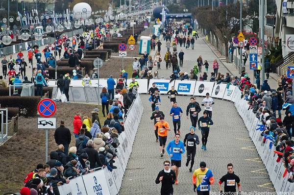 Весенний бег в Польше Весенний бег в Польше, Gdynia Half Marathon, DOZ Marathon Lodz