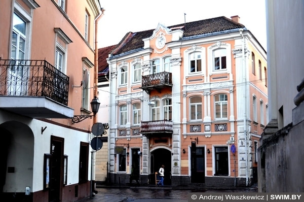 Andrzej Waszkewicz | Wilno. Ulicy w październiku Andrzej Waszkewicz Wilno Vilnius Old City