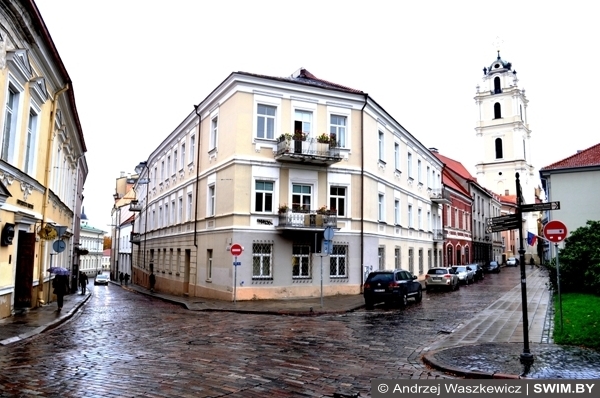 Andrzej Waszkewicz | Wilno. Ulicy w październiku Andrzej Waszkewicz Wilno Vilnius Litwa