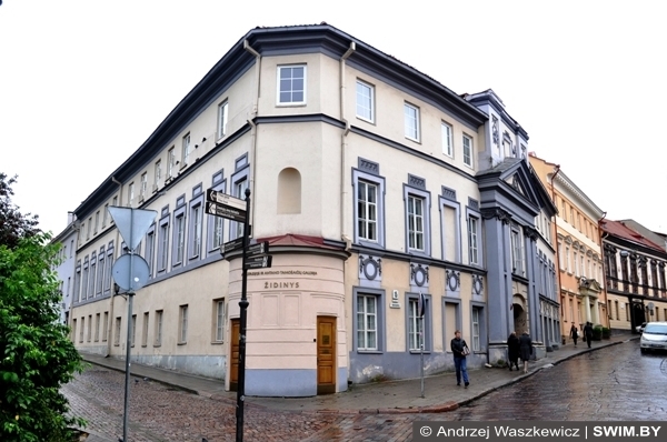 Andrzej Waszkewicz | Wilno. Ulicy w październiku Andrzej Waszkewicz Wilno Vilnius Litwa