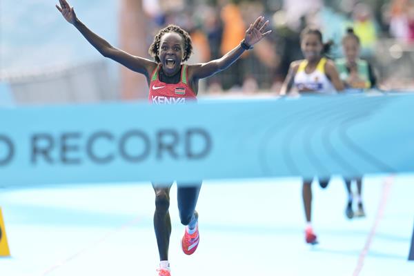 Women World Record, World Athletics Half Marathon Championships Gdynia 2020, www.running.by, GDYNIA HALF MARATHON 2020, Running.by
